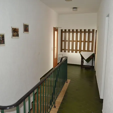 Eifelhof Weina فندق